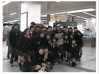 �z�A���ƈꏏ�ɍŌ�̋L�O�ʐ^