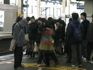 �u�܂��A��΋A���ė��邩��E�E�E�E�v