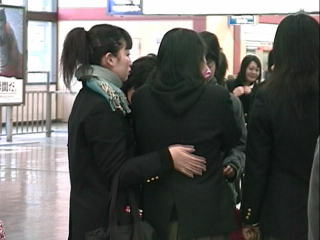 ��ނ̔w����������₳�����Ȃ��B