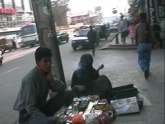 �{�[���y���ȂǘH��̏����G�݉�