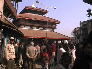 �J�X�^�[�}���_�v���@�͈�{�̑�؂����Ō��Ă�