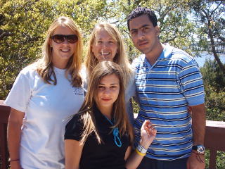 Amyad, Katrin y sus amigas. AWAJeƗFlB