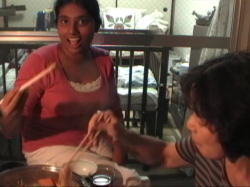 �k�C���̃W���M�X�J���𒸂�