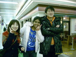 �X�[�����̑�D���Ȑ��E�j�̐搶�A�p��̐搶�ƁB