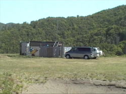 �����G���A�̃N���u�n�E�X