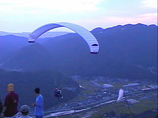 �G���b�N�̉E���̓\�b�N�X����