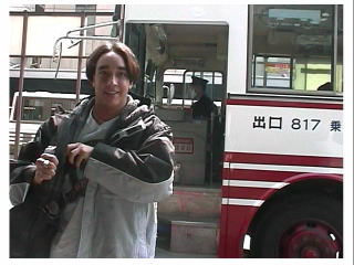 �o�X�Z���^�[�ŁI