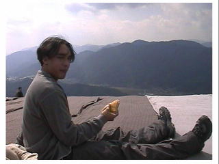 �_�̑q�e�C�N�I�t�Œ����͂�