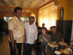 ���X�g�����̃I�[�i�[�����A�ɗ���