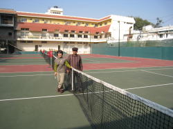 �z�e���̃e�j�X�R�[�g