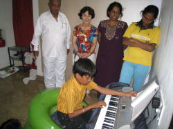 ���j�̓d�q�I���K�����t