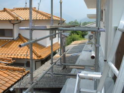 �Q�K�����̑���͎����ЂƂ�őg��