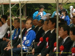 ���o�ȃe���g�̐��c�В��i�M�Ղ���s�ψ����j