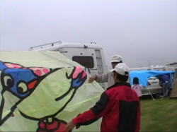 �h��ȃL���m�s�[�ō�����e���g�E�E�E���ڂ𗁂т�