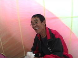 �h��ȃe���g�̒��ŁI