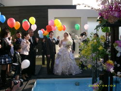 �F�Ńo���[������ɁE�E�E