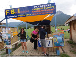 �^���f�������񂪂T�����X���o���Ă���