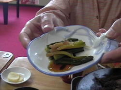 �s�҂ɂ�ɂ��̒Е����T�[�r�X���Ă��ꂽ