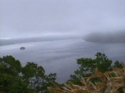 �W�]��M���M���̉_��