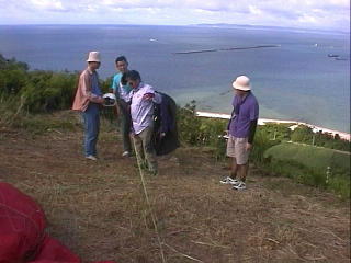 �w�����b�g�܂ŁA���������Ă�����āE�E�E