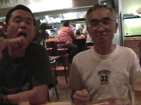 ���ł��H���Ă�邼�`