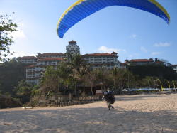 ���l�Ƀ����f�B���O