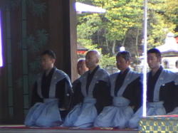 �������̃O���[�v�u�L��������v�̖ʁX