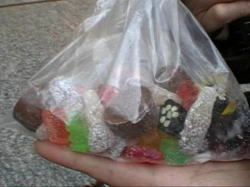 �P���[���̗ʂ蔄��ʉَq�i�[���[�j