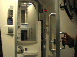 ��s��Ԃ̃g�C���ƃV�����[��