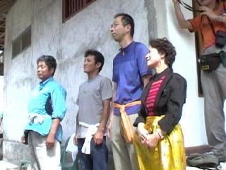 ���{�͑��_���I�o���q���Y�[�����ݍ��ނ�